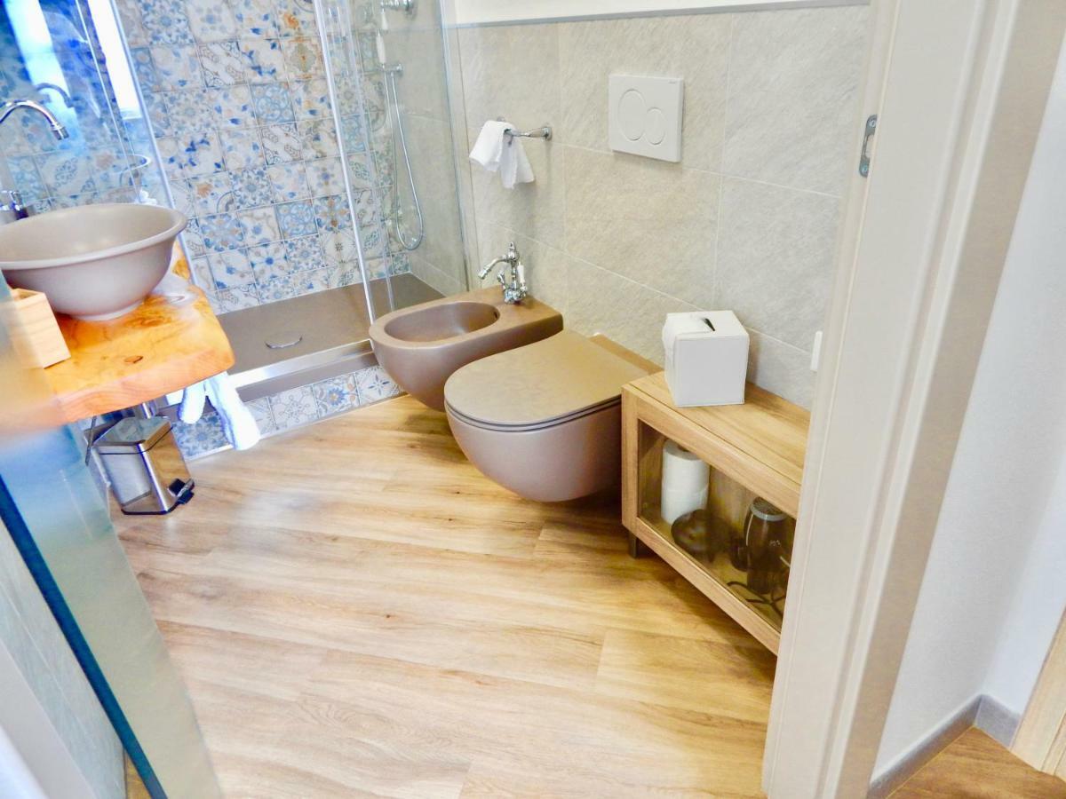 Le Giuee Hotel Генуа Екстериор снимка