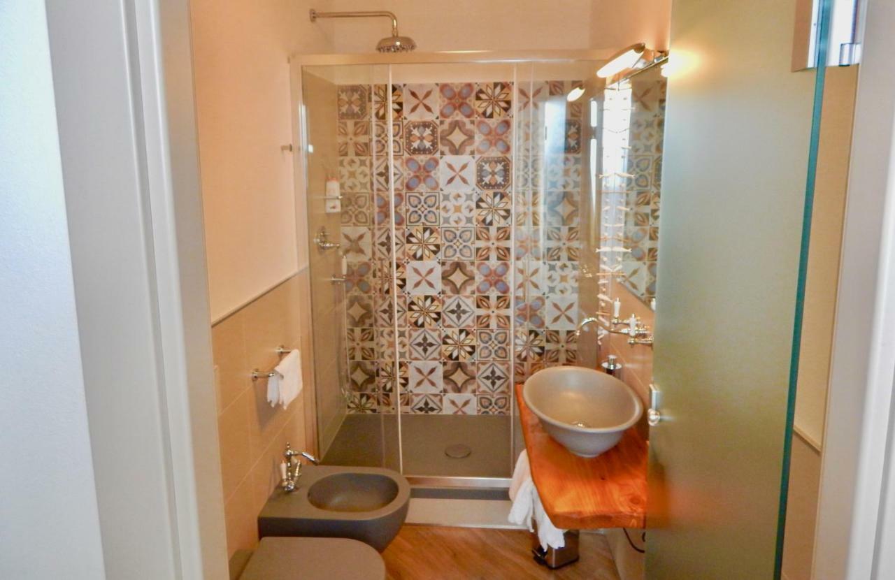 Le Giuee Hotel Генуа Екстериор снимка