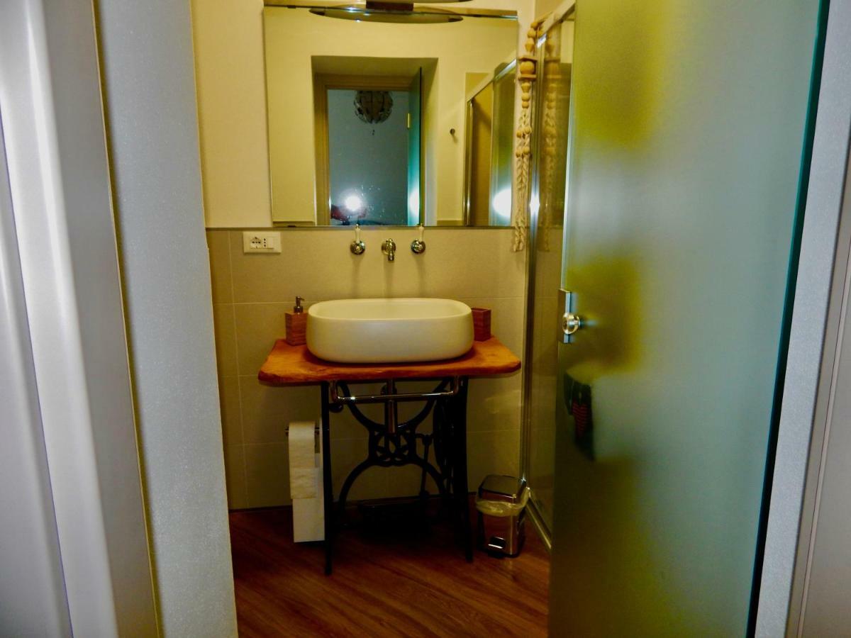 Le Giuee Hotel Генуа Екстериор снимка