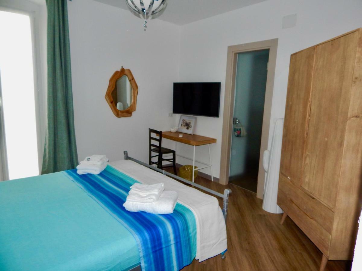Le Giuee Hotel Генуа Екстериор снимка