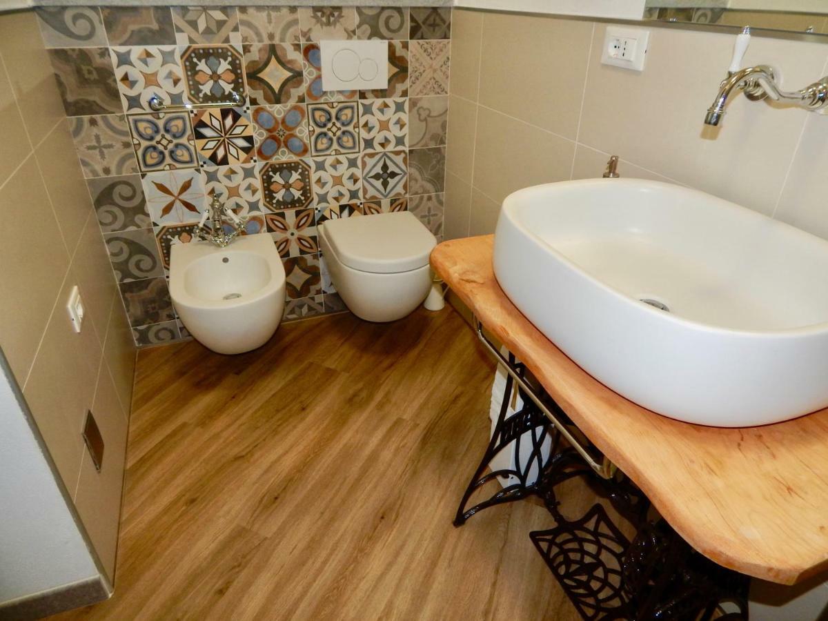 Le Giuee Hotel Генуа Екстериор снимка
